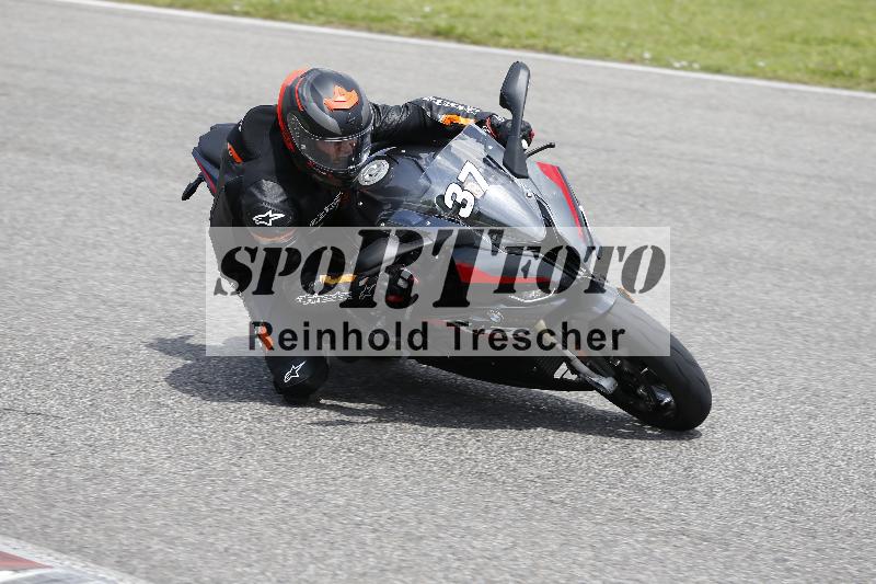 /Archiv-2024/29 12.06.2024 MOTO.CH Track Day ADR/Gruppe gelb/37